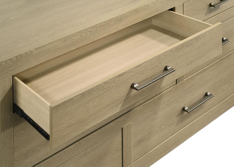 Hendricks 6-Drawer Bedroom Dresser Light Oak – 222653