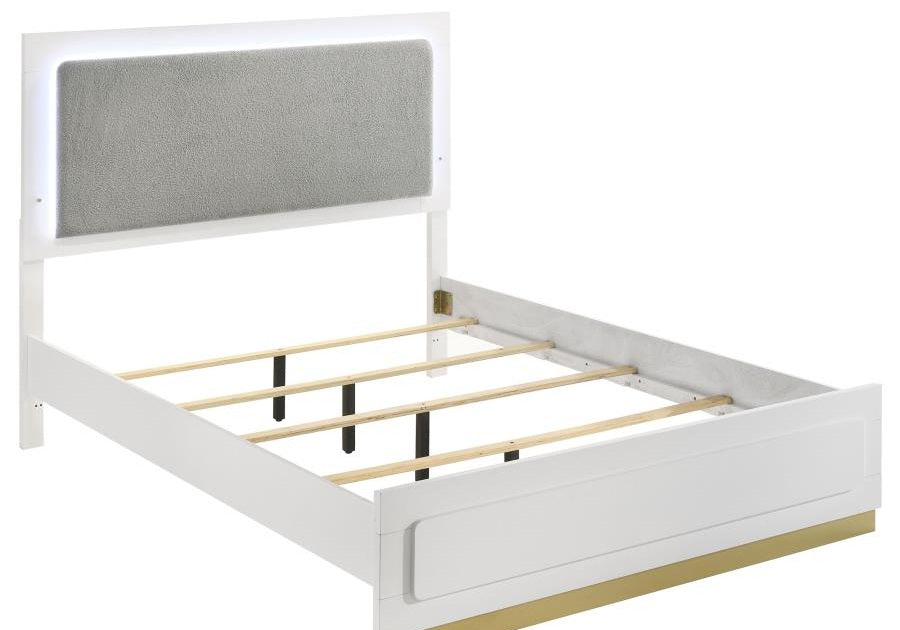 Coaster 224771Q-S4 4 pc Caraway white finish wood gold accents LED accent lighting light grey fabric headboard queen bedroom set
