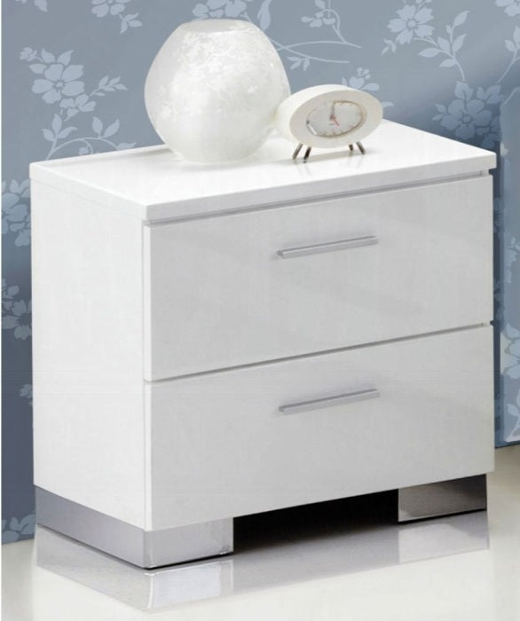 Acme 22640Q 4 pc Orren ellis Achyuth lorimar white finish wood and faux leather LED headboard queen bedroom set