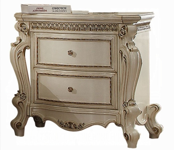 Acme 26880Q 4 pc Picardy antique pearl finish wood queen bedroom set decorative carvings tufted accents