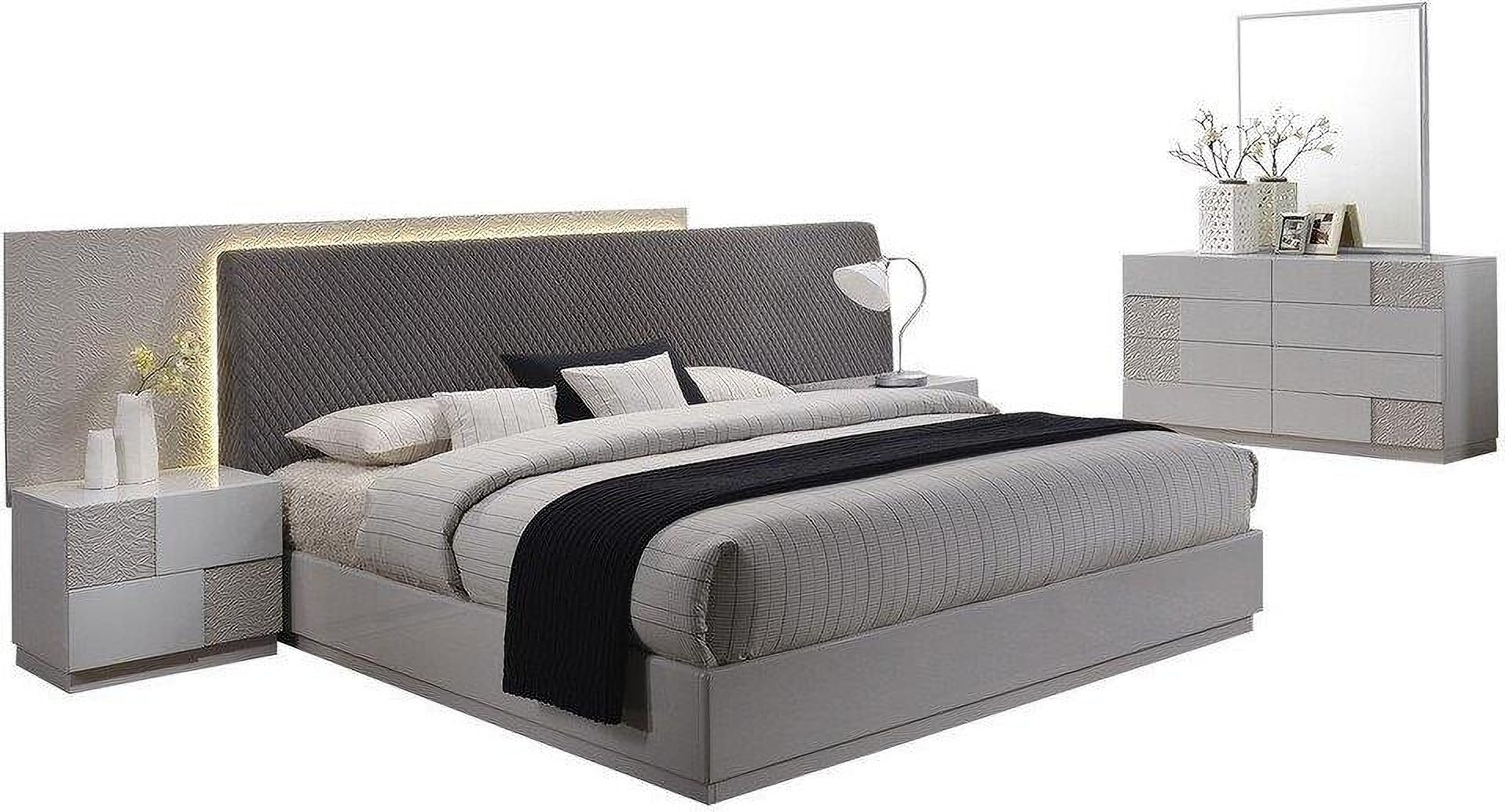 Best Master Naple 4 pc Naple latitude run lyset silver line lacquer finish wood modern style queen bed set