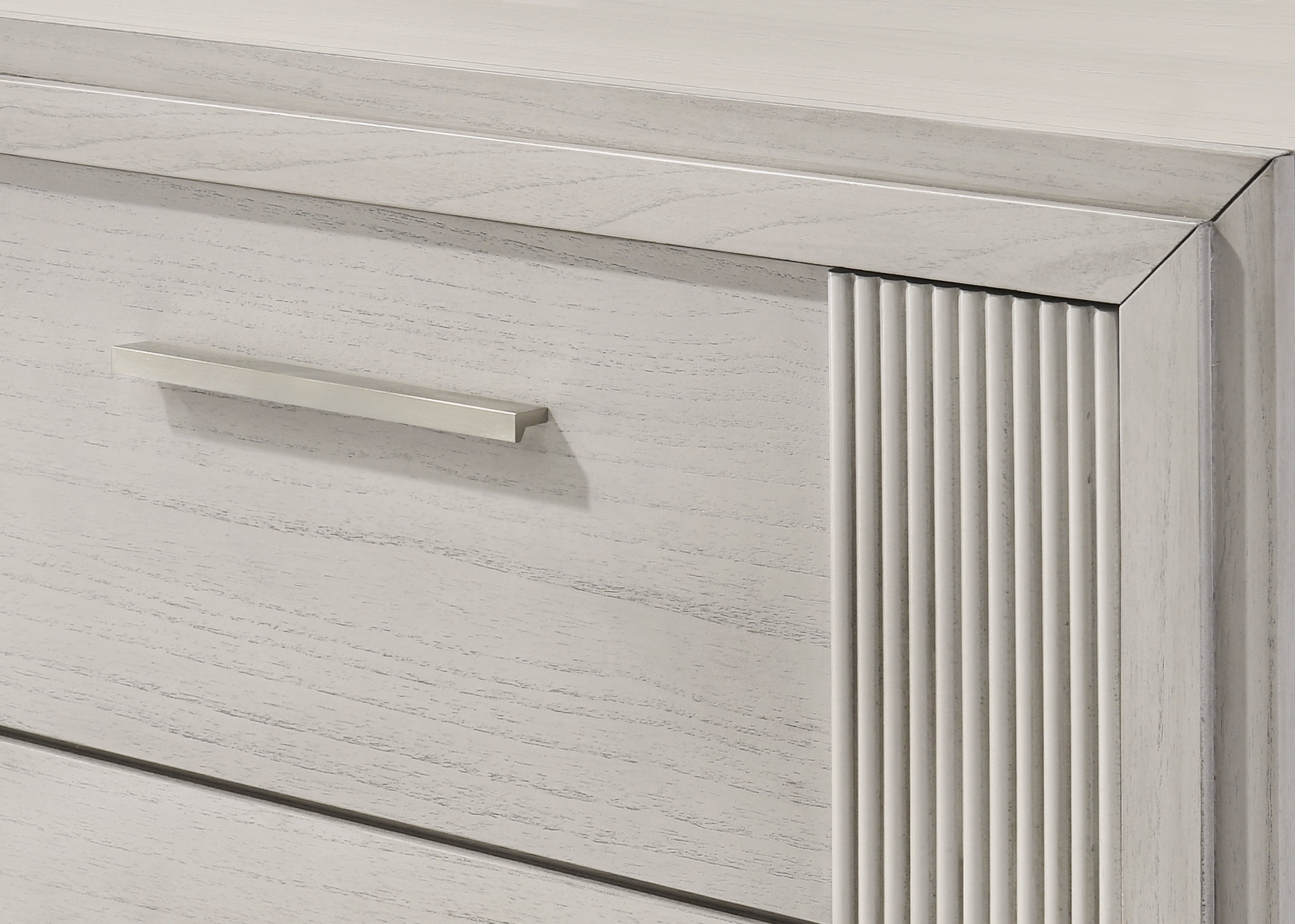 Carlton 4-Piece Off-White Wood Channel Padded Headboard Queen Bedroom Set – B5552