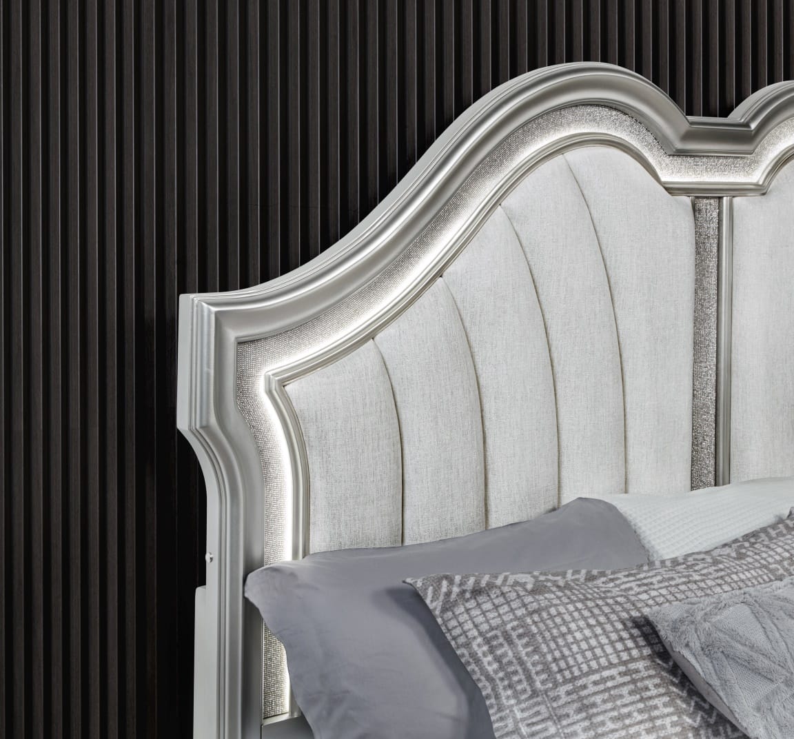 B760-4PC 4 pc Francis silver glittery finish wood padded headboard LED accents queen bedroom set