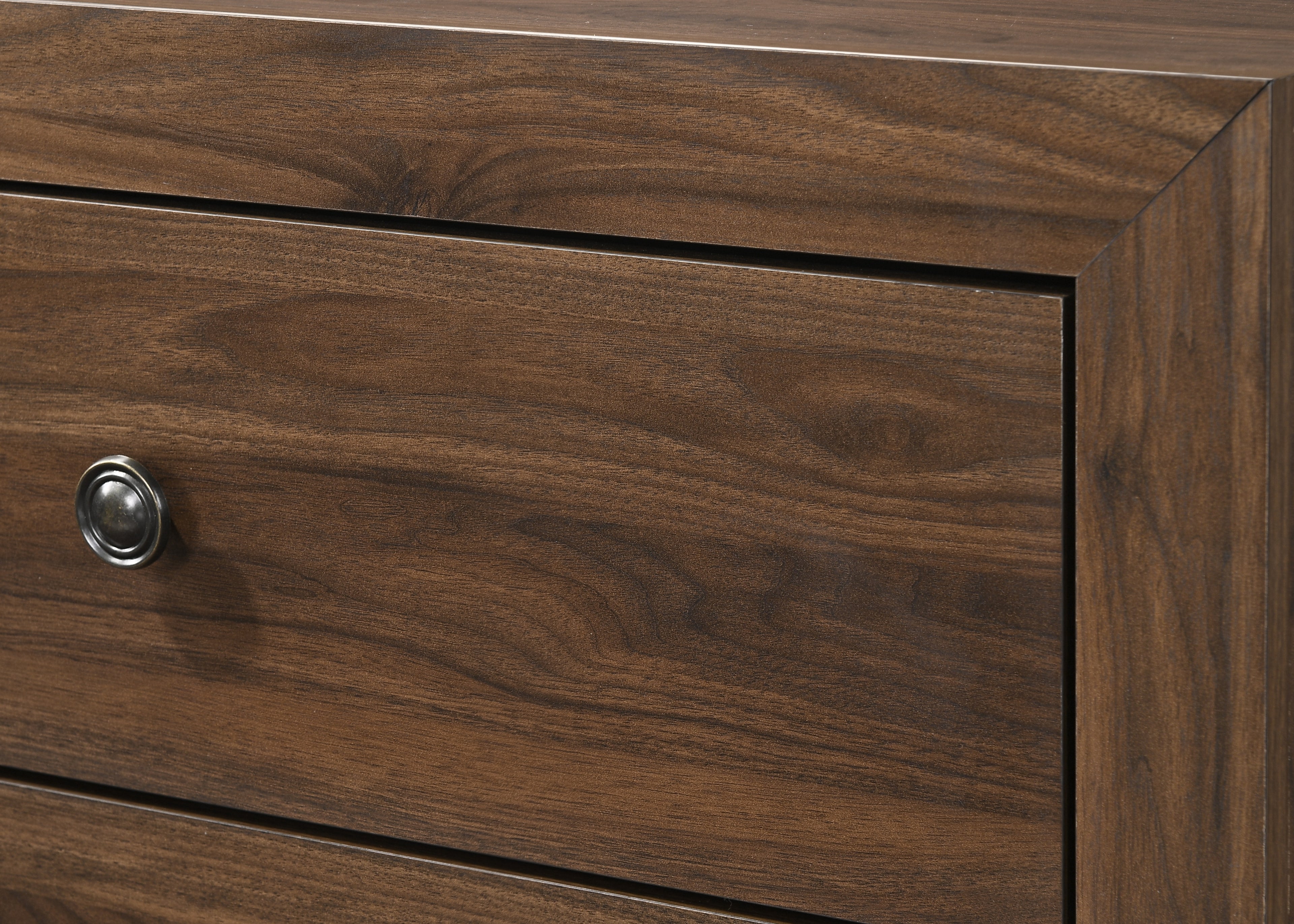 B9250 4 pc Millie brown cherry panel look wood grain finish queen bedroom set