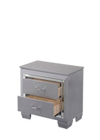 Lillian 4-Piece Metallic Wood Queen Bedroom Set with LED Accents – B7100