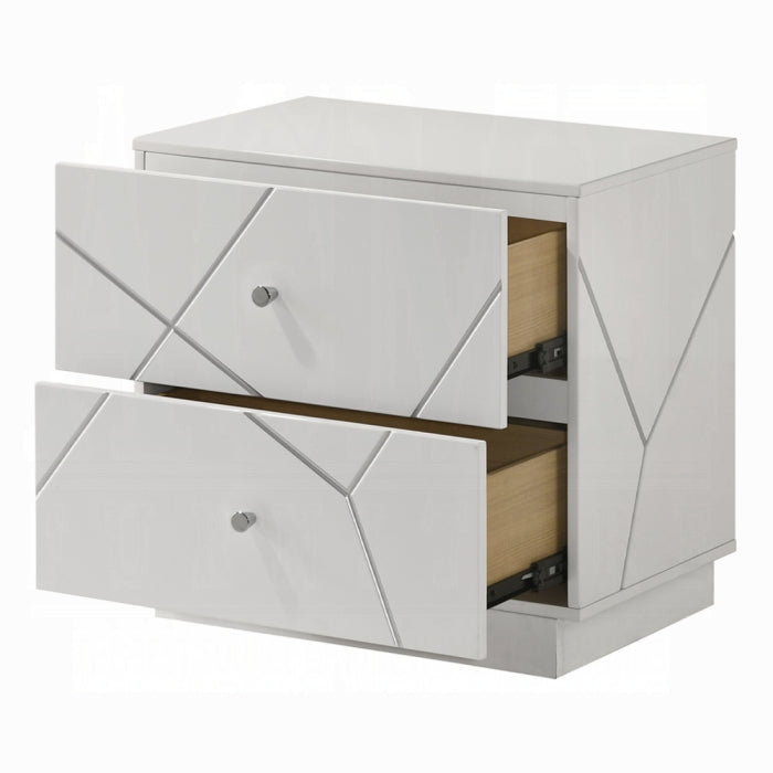 Acme BD05882-4PC Esther white and silver high gloss finish wood modern queen bedroom set LED accents