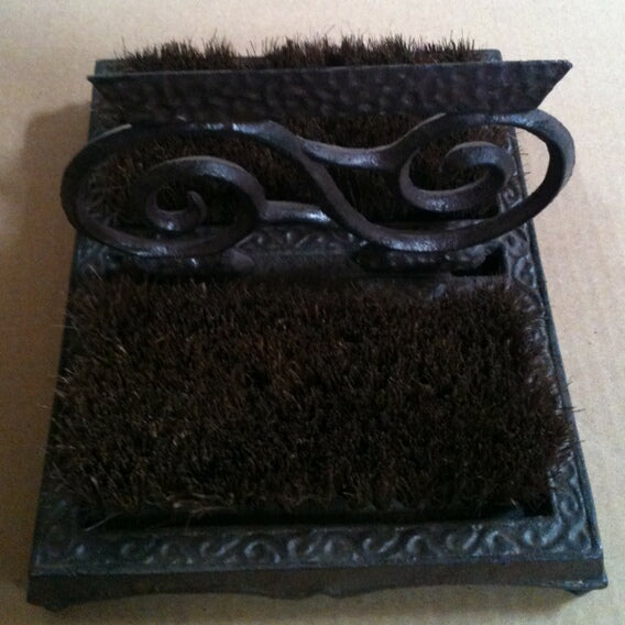 Cast iron swurll shoe brush