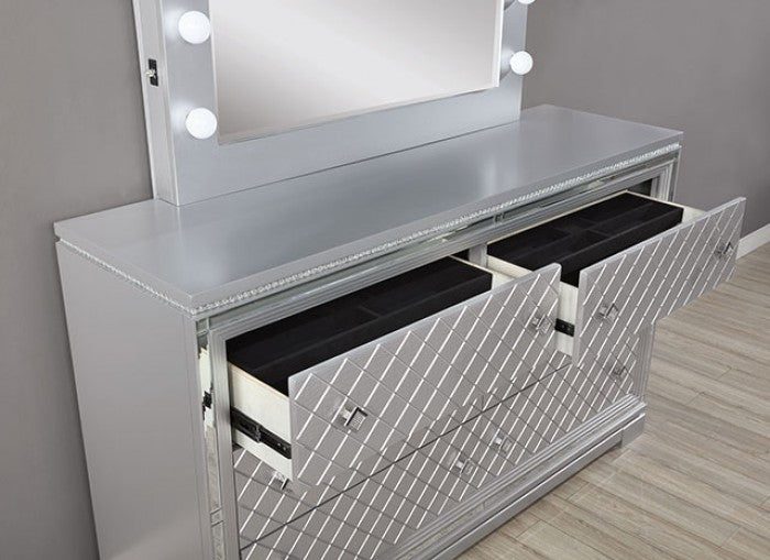 CM7518  4 pc Belleterre silver grey finish wood queen bedroom set with diamond pattern design and USB
