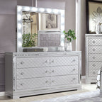 CM7518  4 pc Belleterre silver grey finish wood queen bedroom set with diamond pattern design and USB