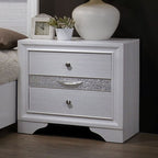 CM7552WH-4PC  4 pc Rosdorf park schramm chrissy white finish wood queen bed set with drawers in foot board