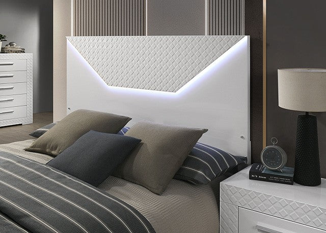 FM7216WH 4 pc Whitby white high gloss finish wood diamond design LED lighting queen bedroom set